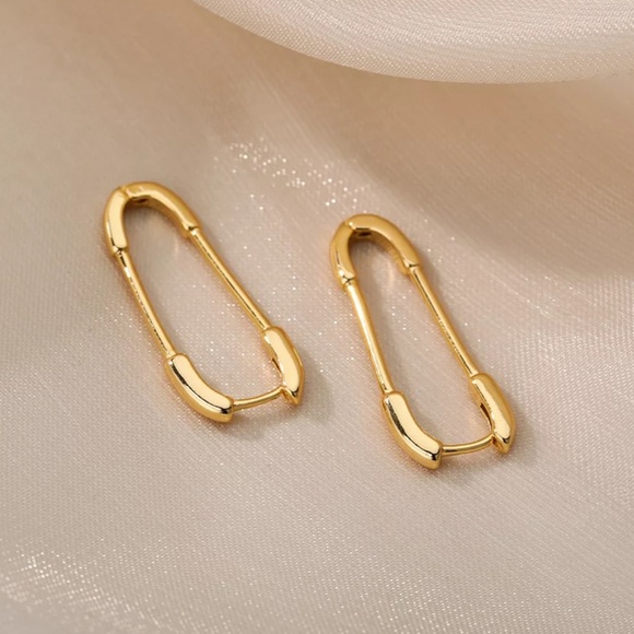 14k Gold Plated Safety Pin Earrings - Picture 3 of 4